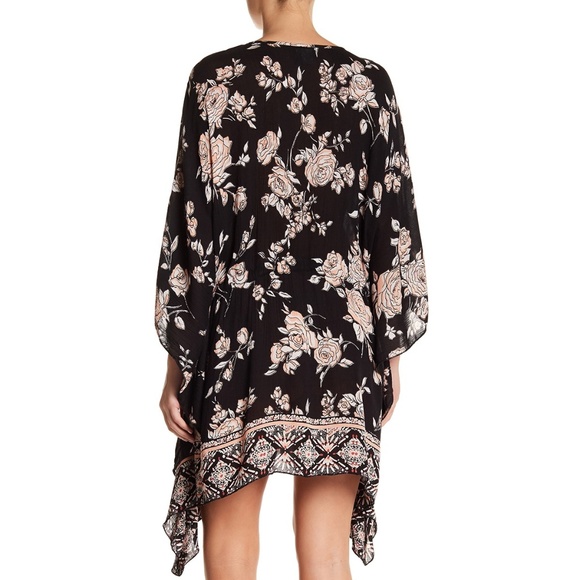 Nostalgia Floral Dress - Picture 2 of 4